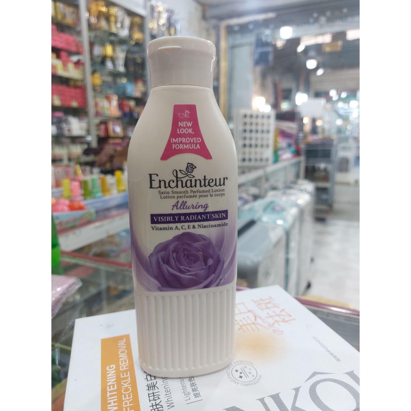 لوسیون بدن انشانتر Enchanteur Alluring
