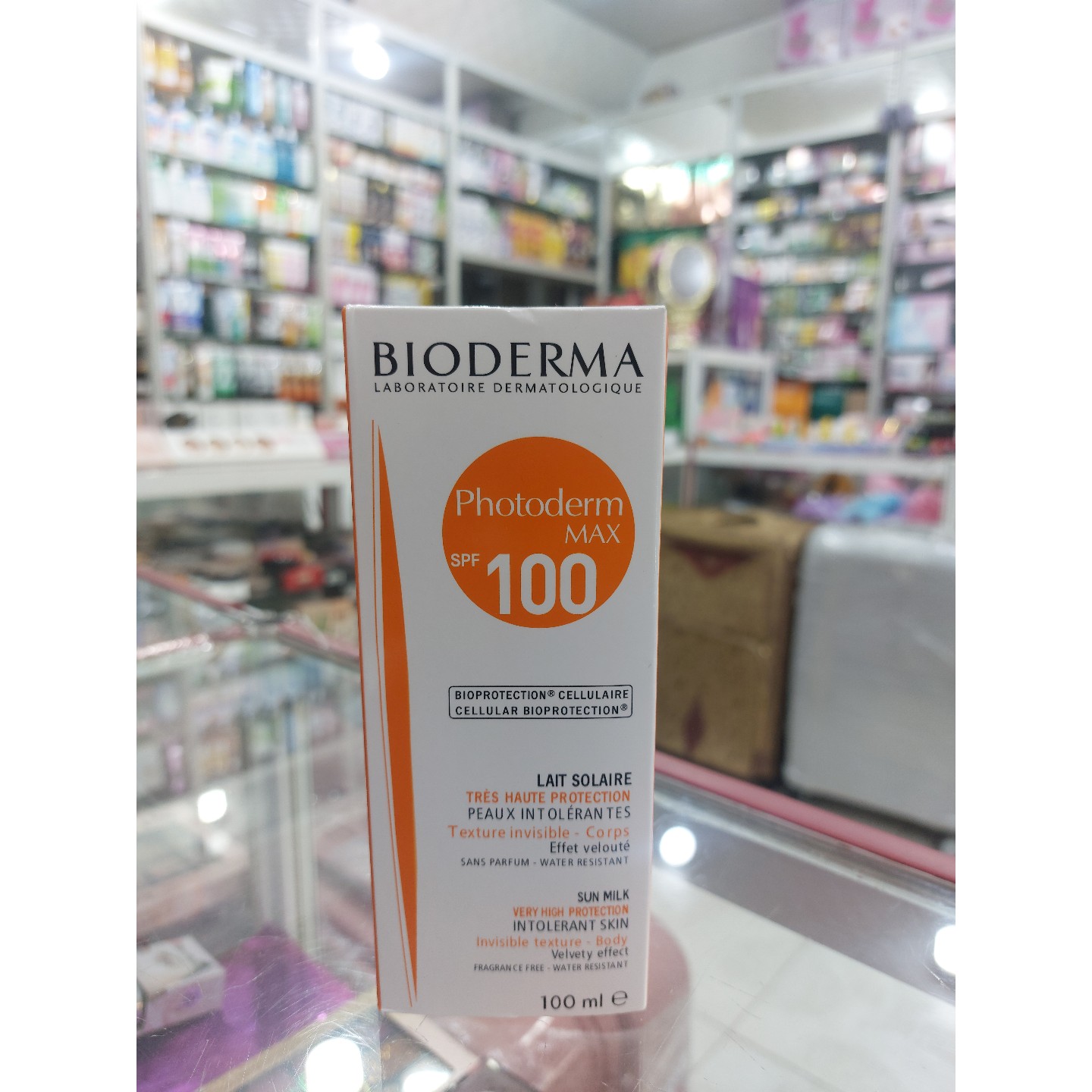 کرم ضد آفتاب بیودرما بی رنگ فتودرم مکس spf100