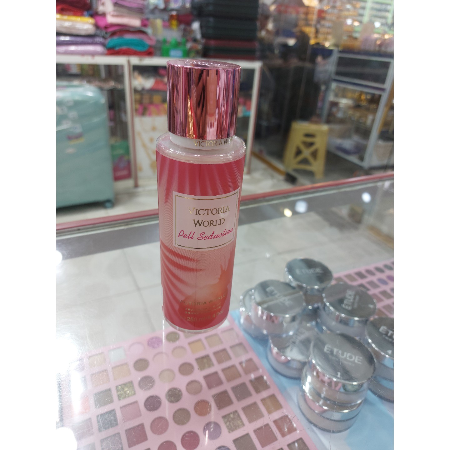 بادی اسپلش ویکتوریا سکرت مدل Pure Seduction Radiant