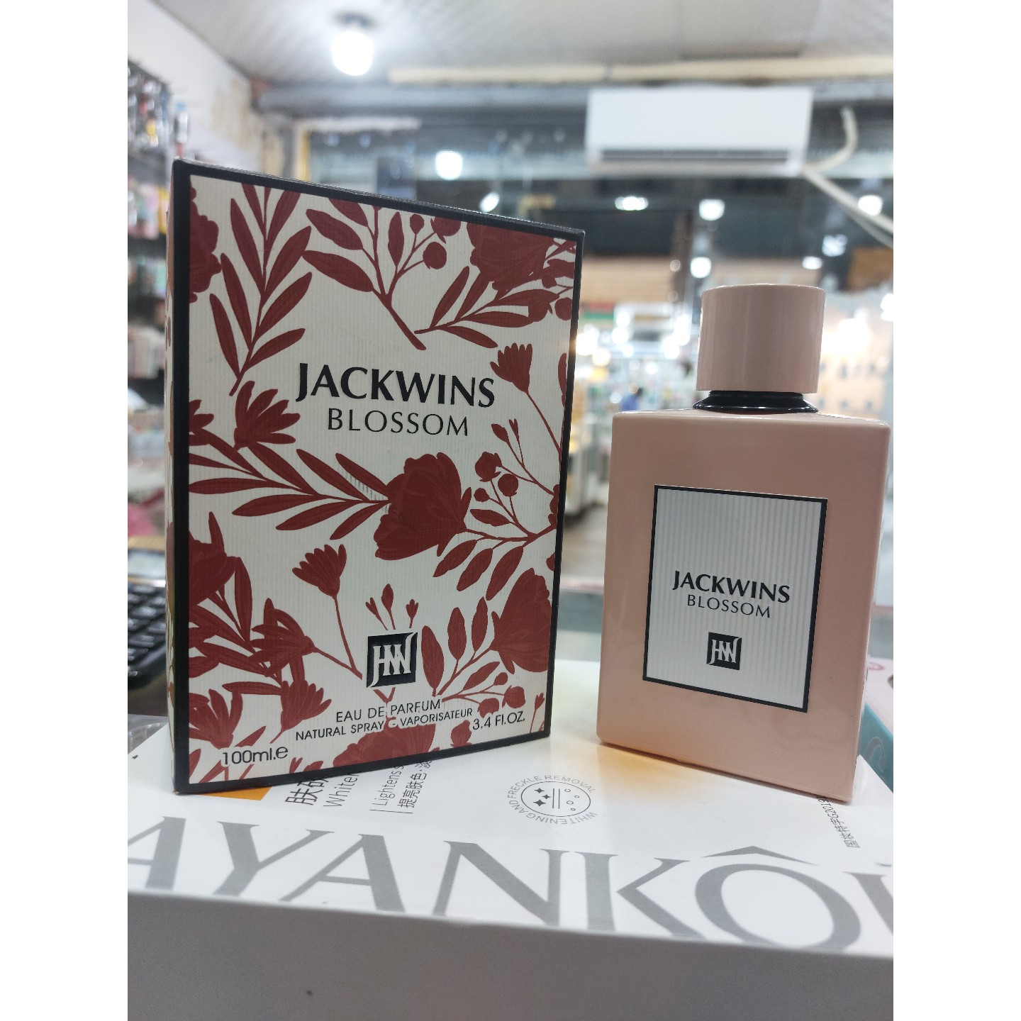 عطر ادکلن بلوسوم گوچی بلوم زنانه جانوین جکوینز Johnwin Blossom