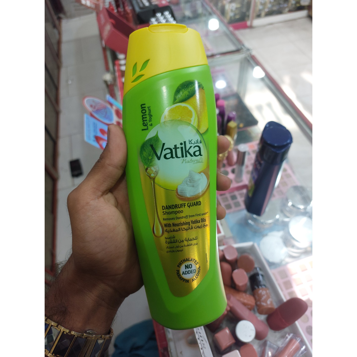 شامپو واتیکا Vatika حاوی عصاره ماست و لیمو